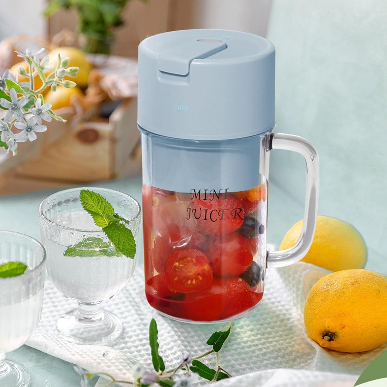 Portable Juicer With Handle & Straw TR8321