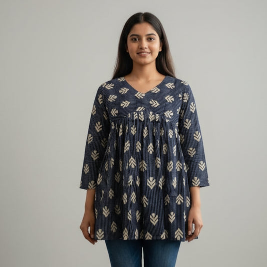 Women's Navy Geometric Pleated Empire Tunic Top HP33