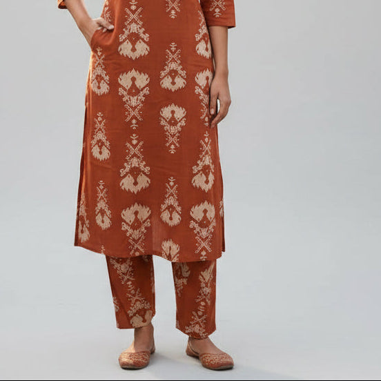 Women's Handcrafted Heritage Print Kurta & Pant Set HP88